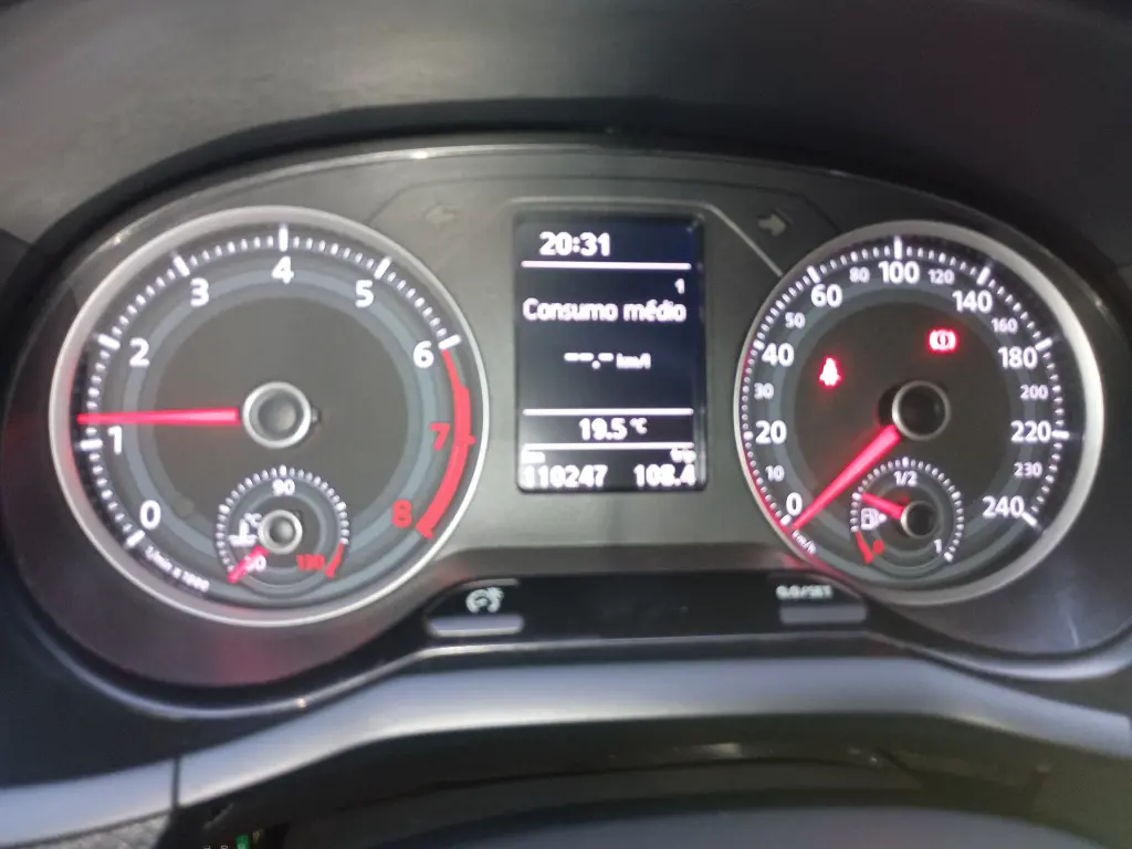 VOLKSWAGEN Saveiro - Foto
