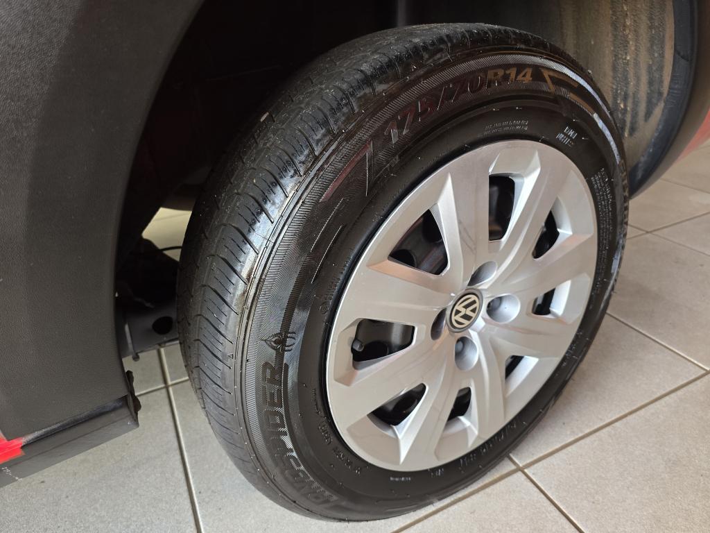 VOLKSWAGEN Saveiro - Foto
