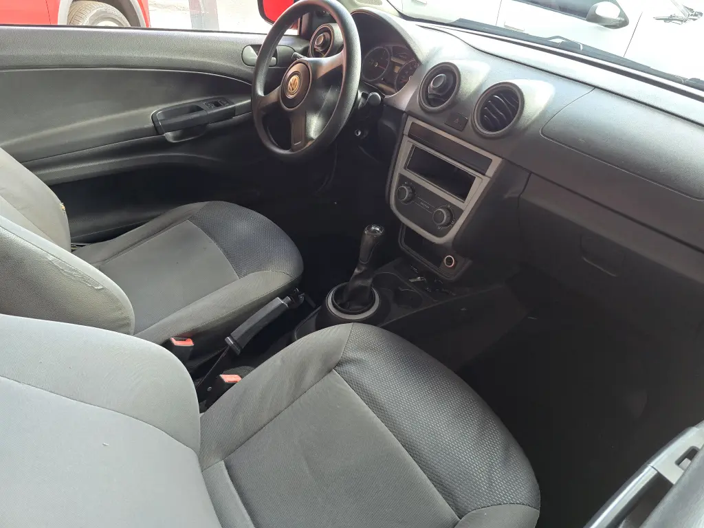VOLKSWAGEN Saveiro - Foto