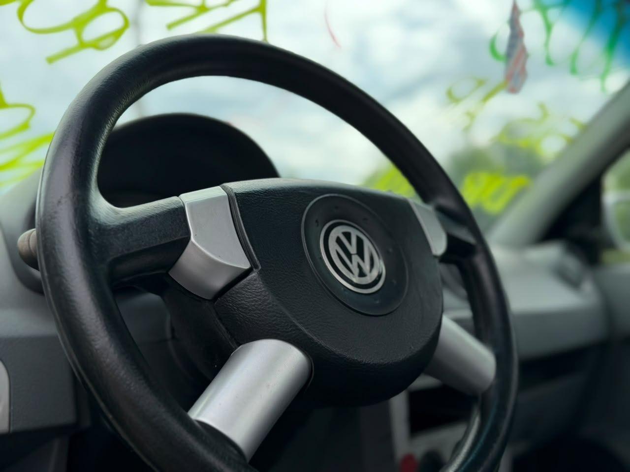 VOLKSWAGEN Saveiro - Foto