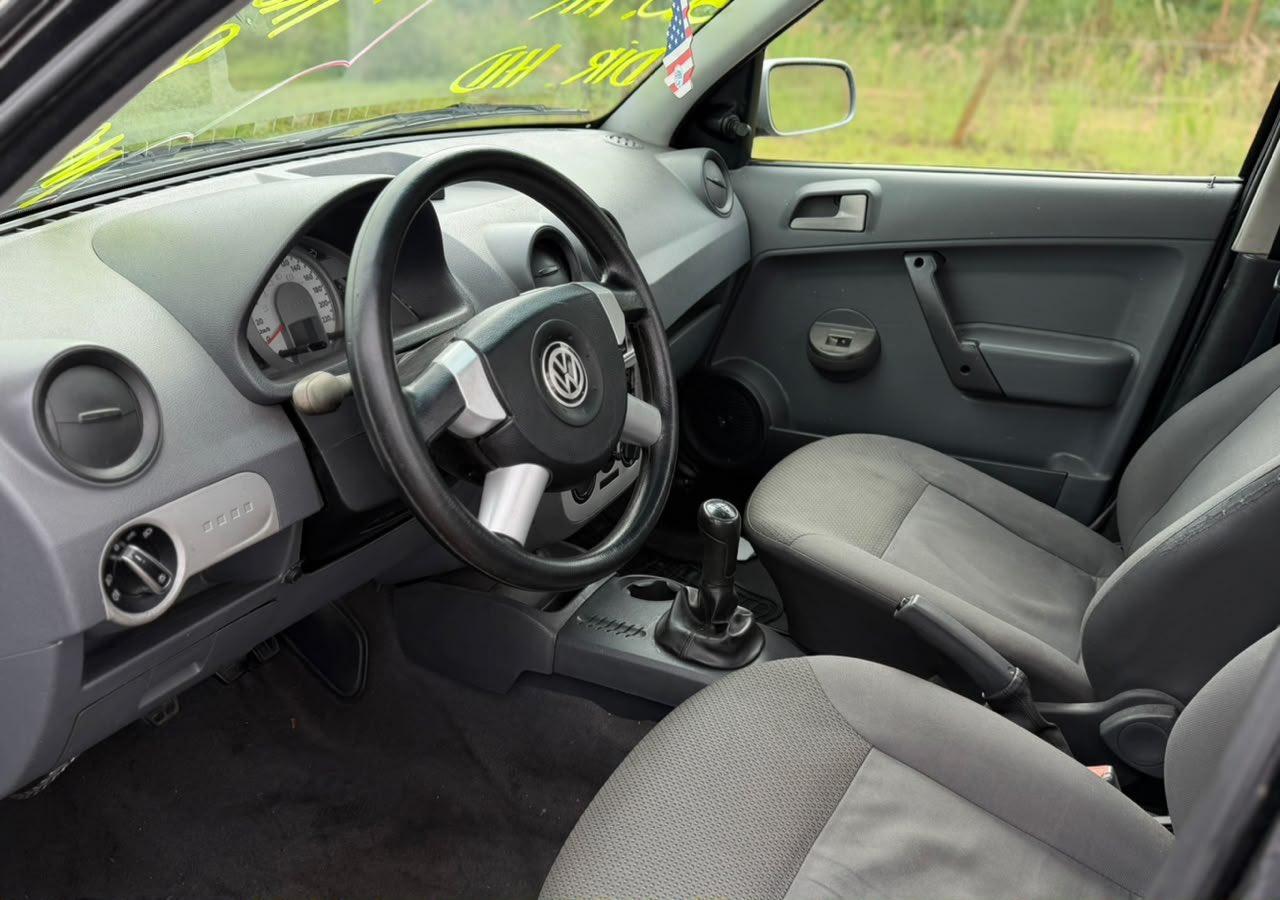 VOLKSWAGEN Saveiro - Foto