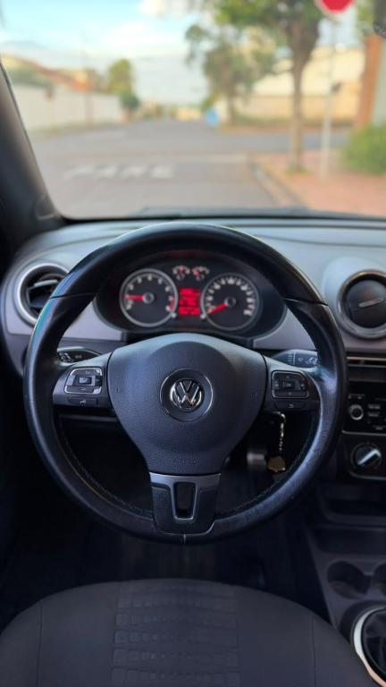 VOLKSWAGEN Saveiro - Foto