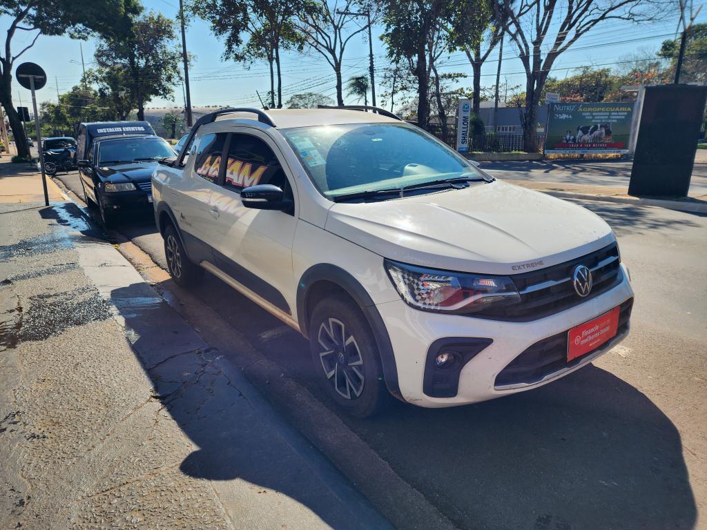 VOLKSWAGEN Saveiro - Foto