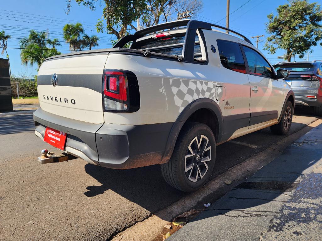 VOLKSWAGEN Saveiro - Foto