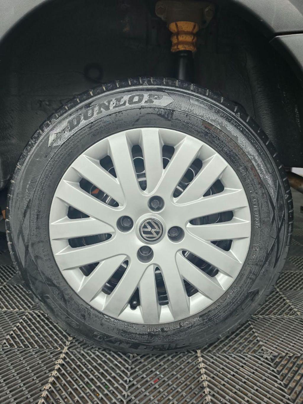 VOLKSWAGEN Saveiro - Foto
