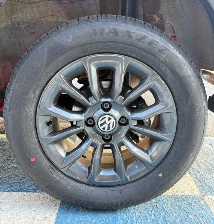 VOLKSWAGEN Saveiro - Foto