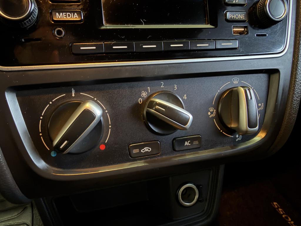 VOLKSWAGEN Saveiro - Foto