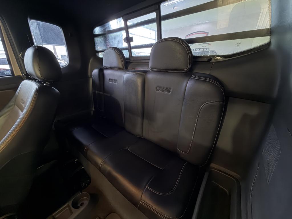 VOLKSWAGEN Saveiro - Foto