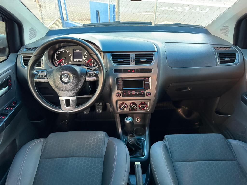 VOLKSWAGEN Space Cross - Foto