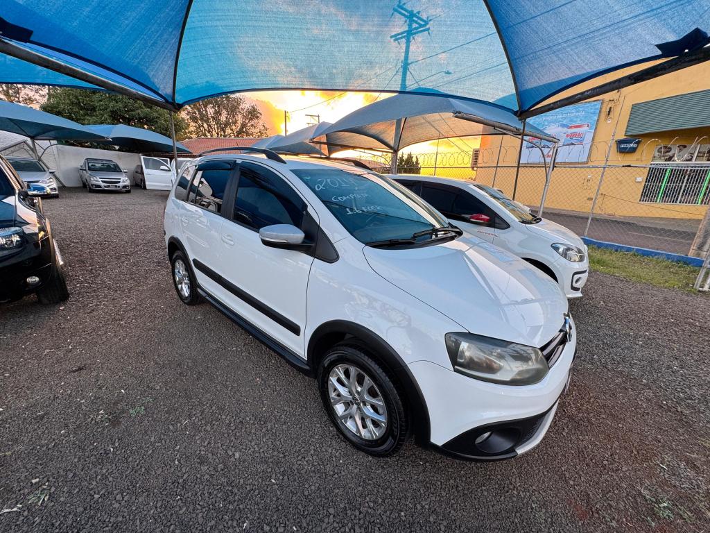 VOLKSWAGEN Space Cross - Foto