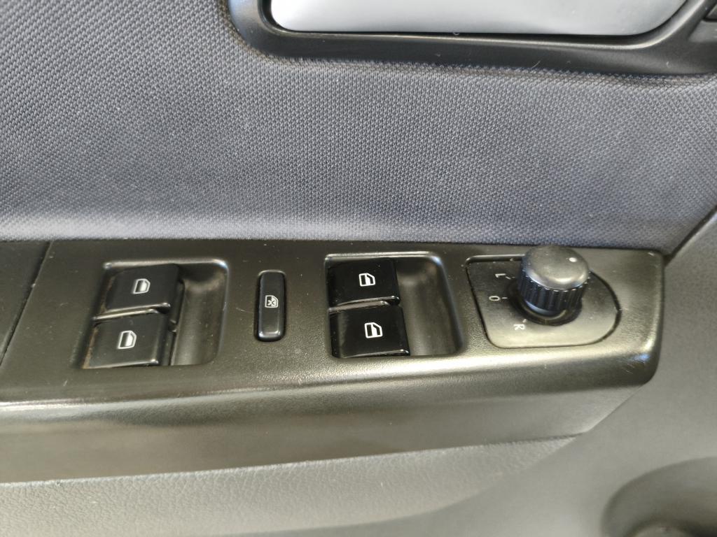 VOLKSWAGEN Space Cross - Foto