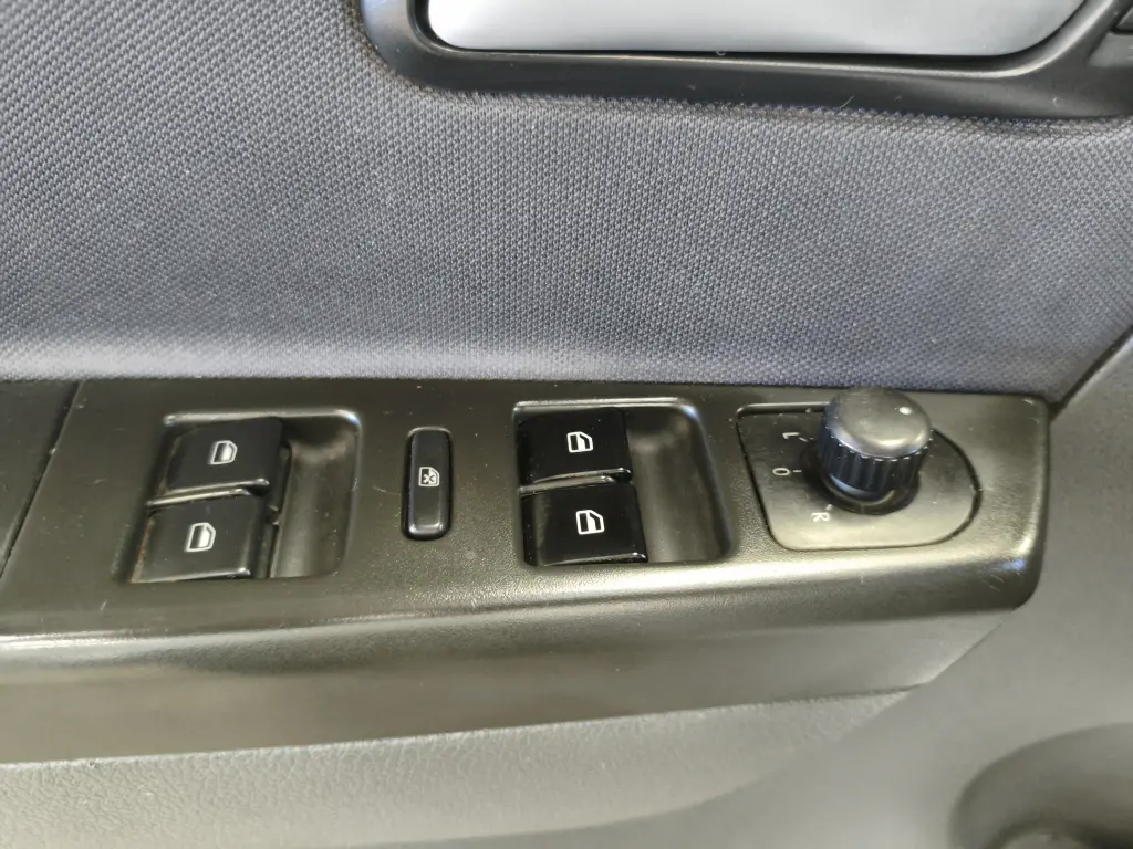 VOLKSWAGEN Space Cross - Foto