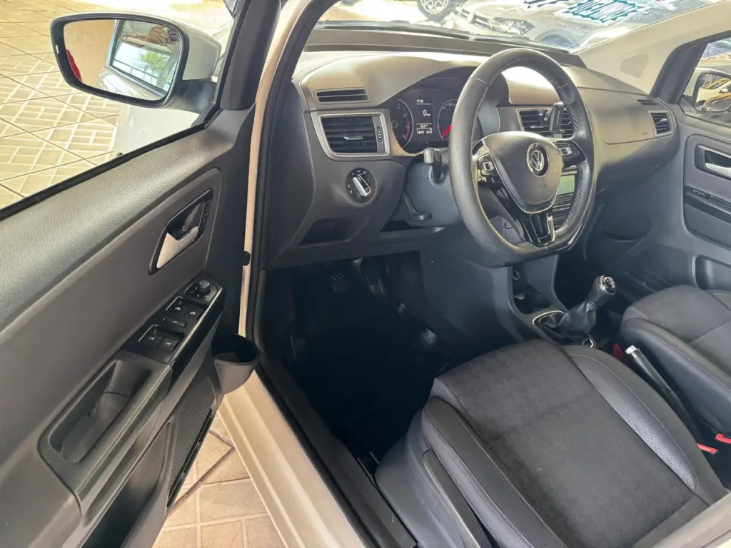 VOLKSWAGEN Space Fox - Foto