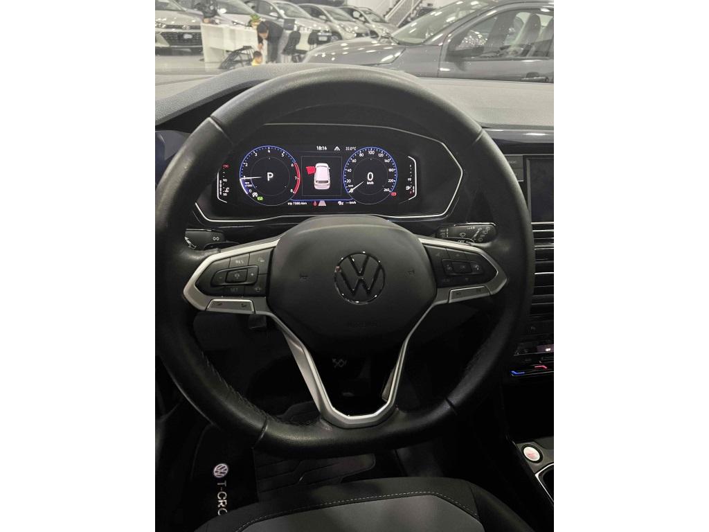 VOLKSWAGEN T-Cross - Foto