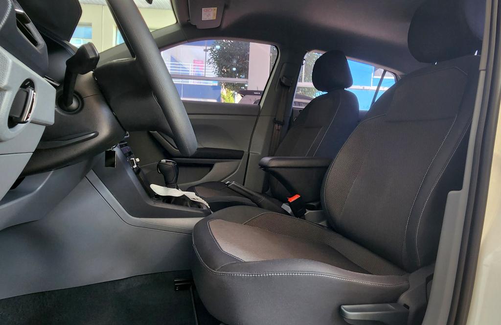 VOLKSWAGEN T-Cross - Foto