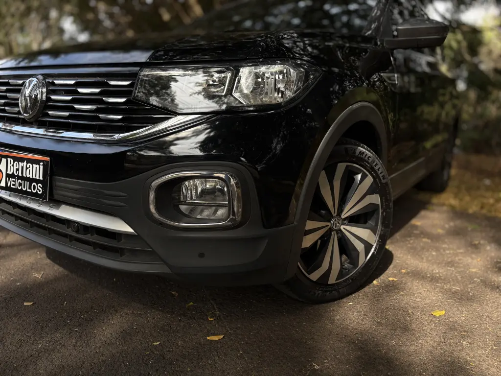 VOLKSWAGEN T-Cross - Foto
