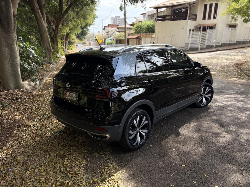 VOLKSWAGEN T-Cross - Foto