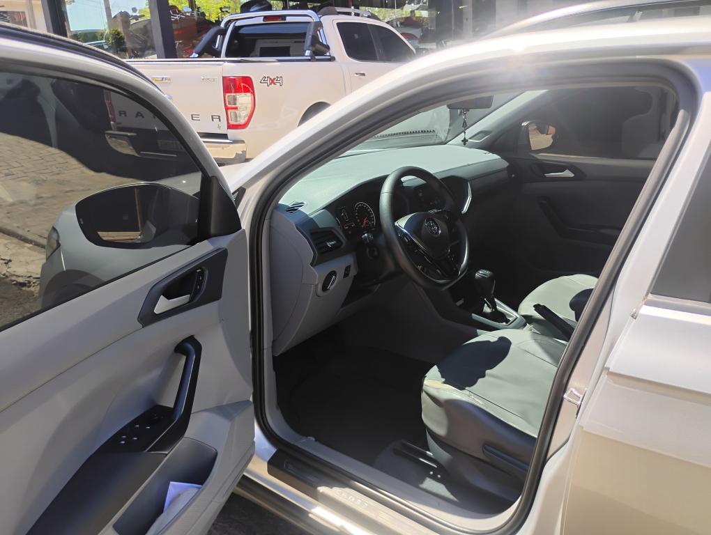 VOLKSWAGEN T-Cross - Foto