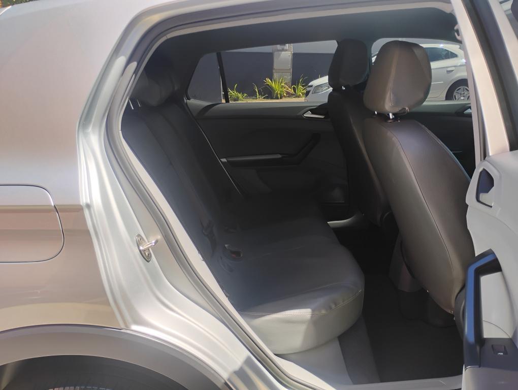 VOLKSWAGEN T-Cross - Foto