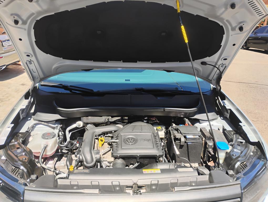 VOLKSWAGEN T-Cross - Foto