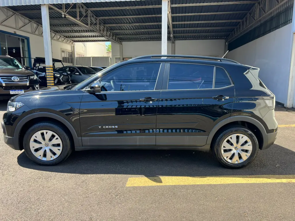 VOLKSWAGEN T-Cross - Foto