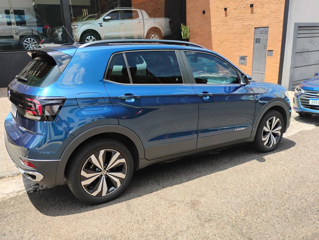 VOLKSWAGEN T-Cross - Foto