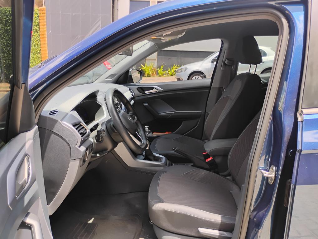 VOLKSWAGEN T-Cross - Foto
