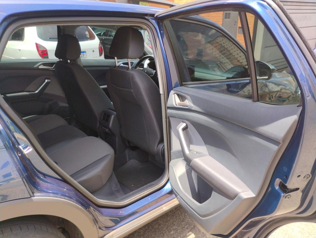 VOLKSWAGEN T-Cross - Foto