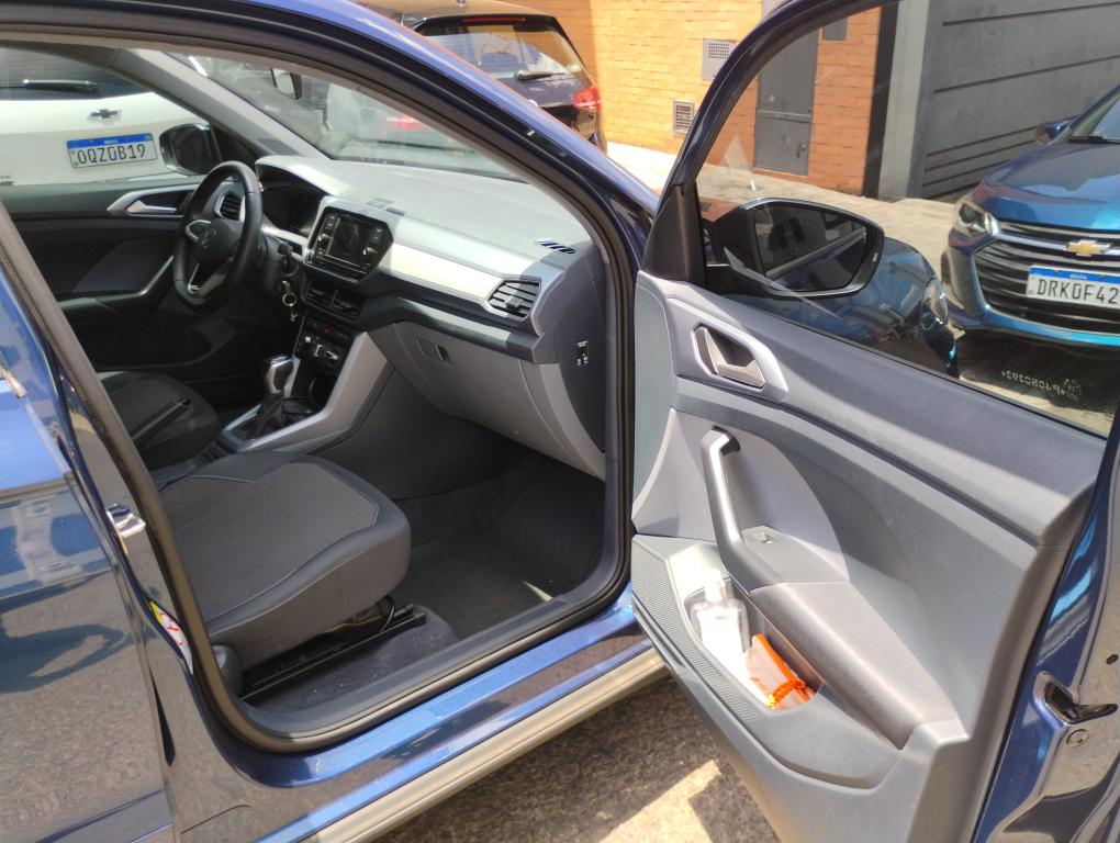 VOLKSWAGEN T-Cross - Foto