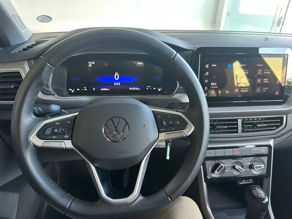 VOLKSWAGEN T-Cross - Foto