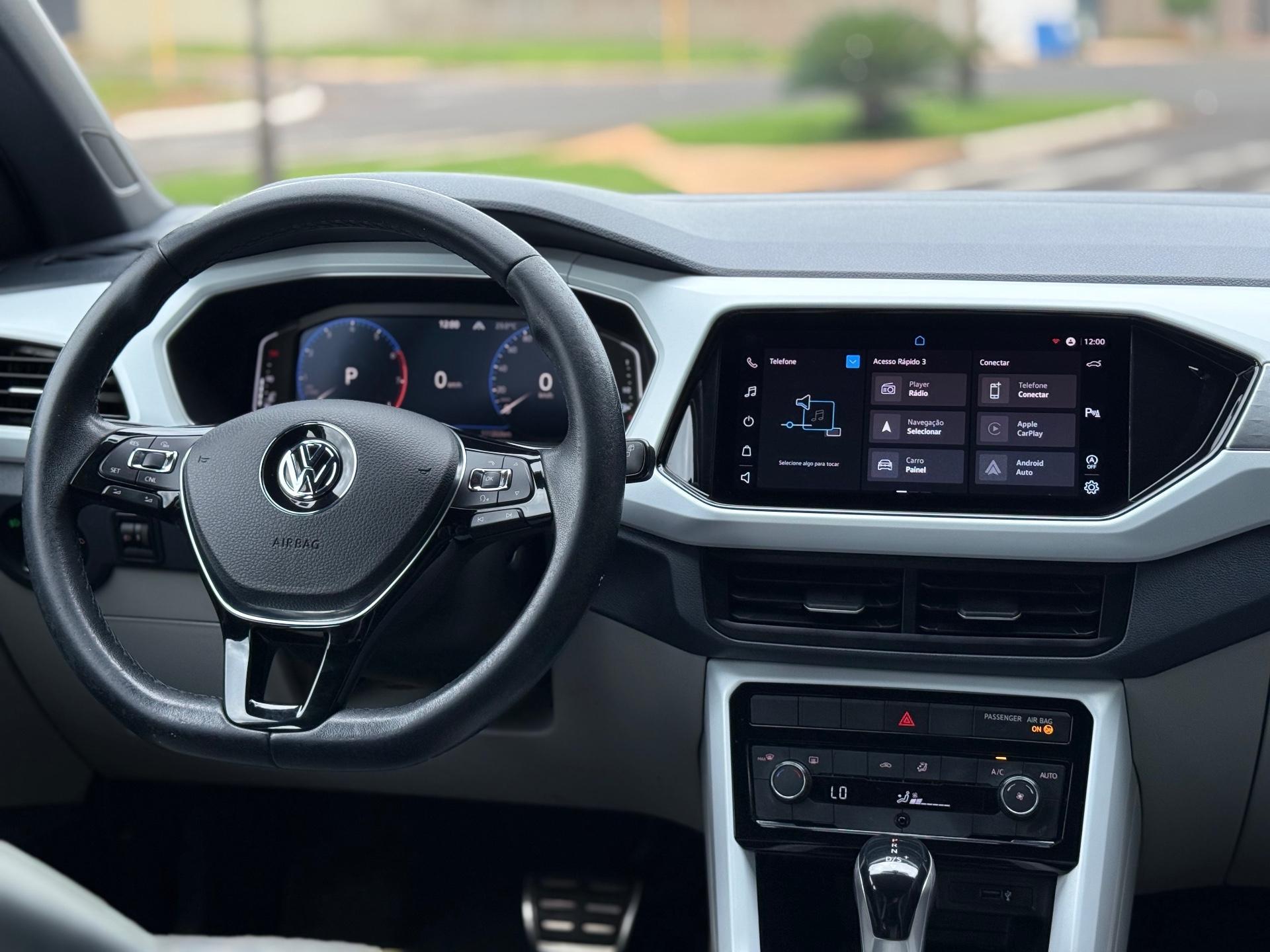 VOLKSWAGEN T-Cross - Foto