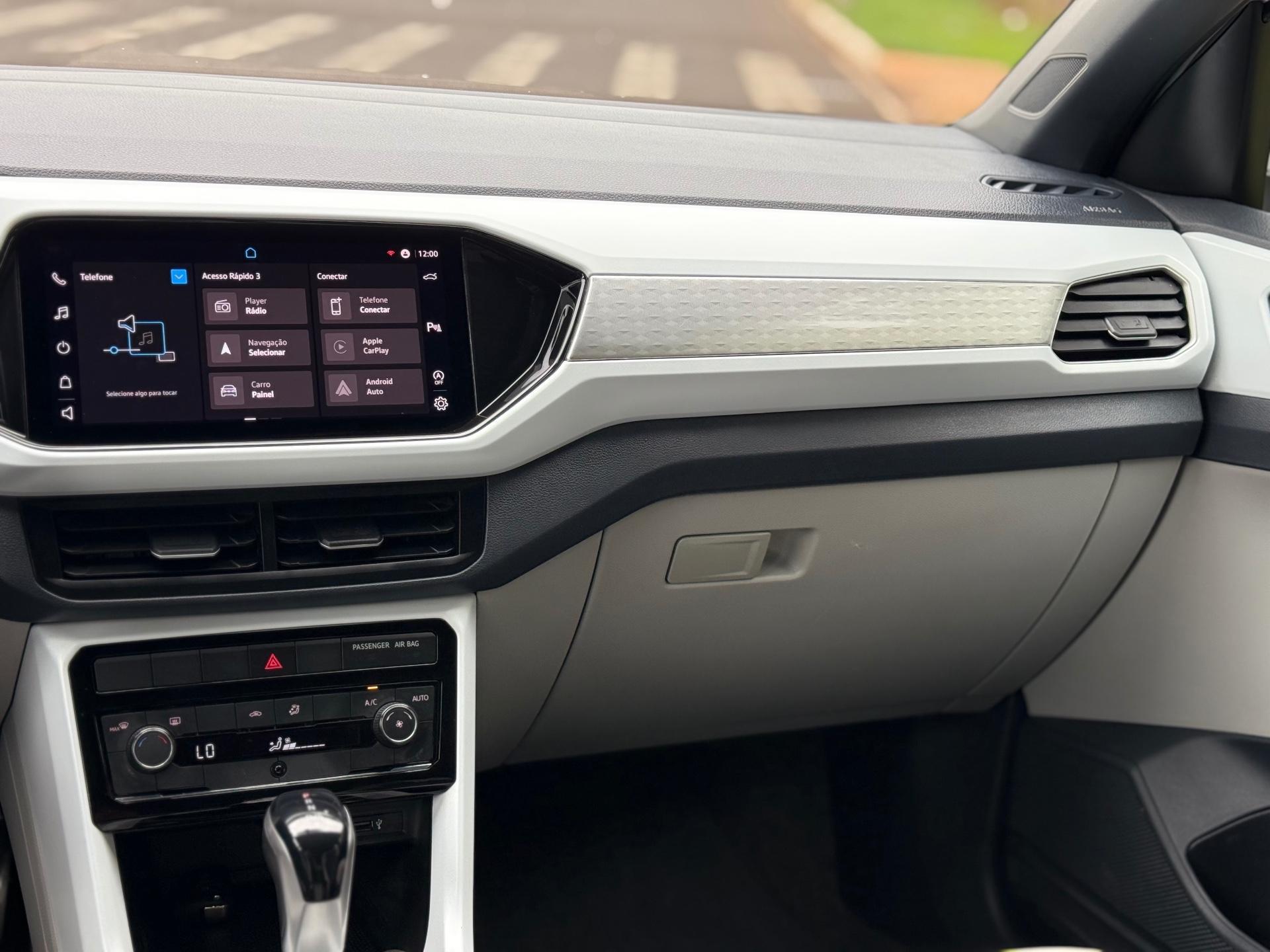 VOLKSWAGEN T-Cross - Foto