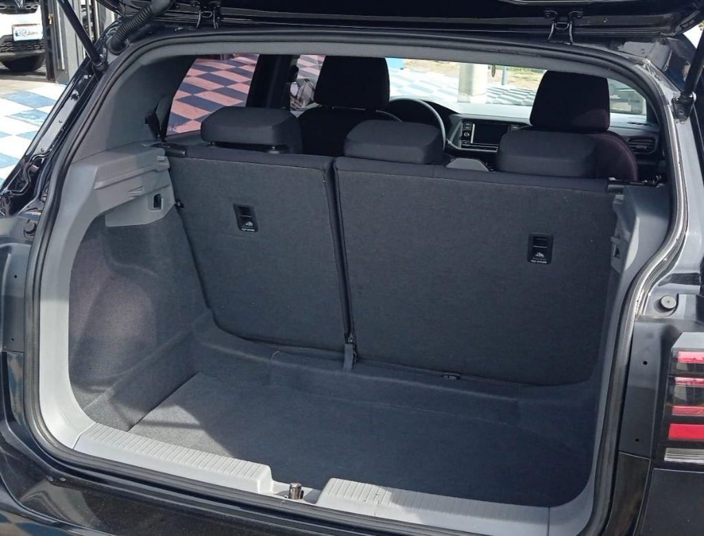 VOLKSWAGEN T-Cross - Foto