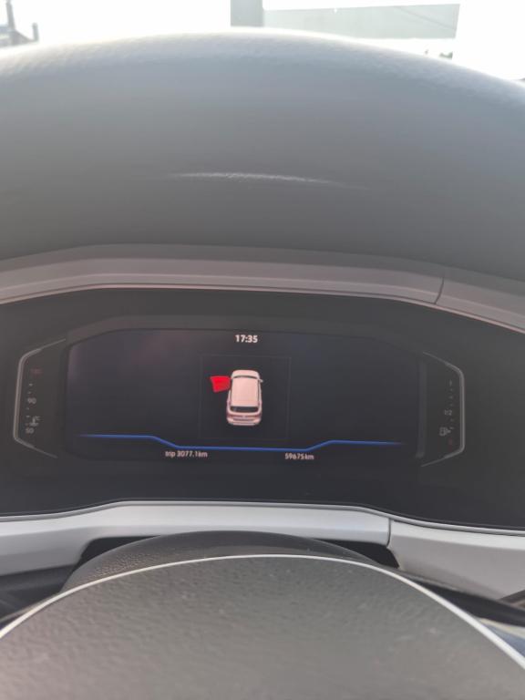 VOLKSWAGEN T-Cross - Foto