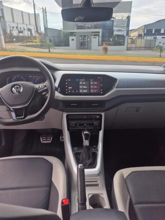 VOLKSWAGEN T-Cross - Foto