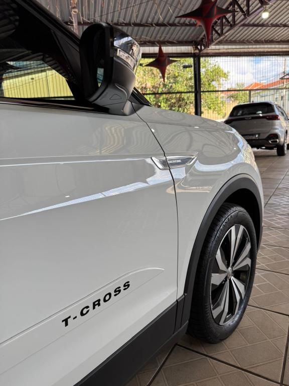 VOLKSWAGEN T-Cross - Foto