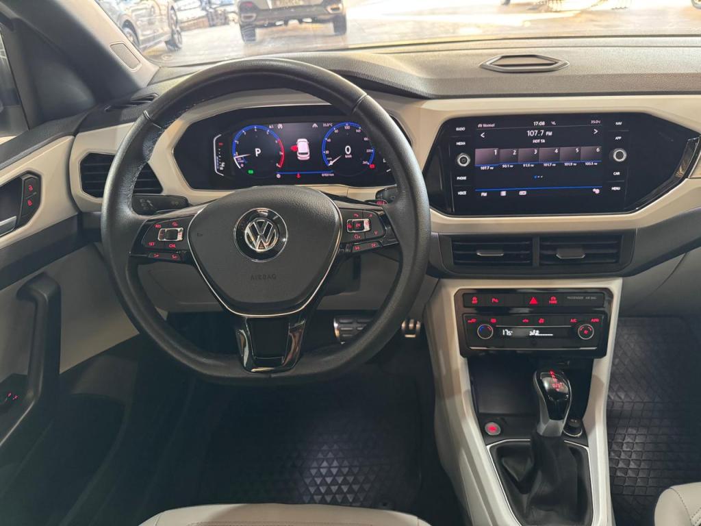 VOLKSWAGEN T-Cross - Foto