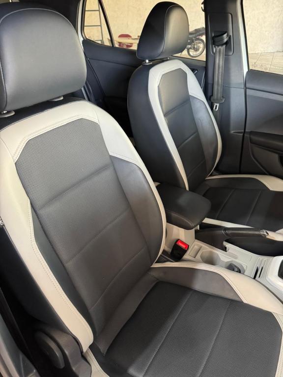 VOLKSWAGEN T-Cross - Foto