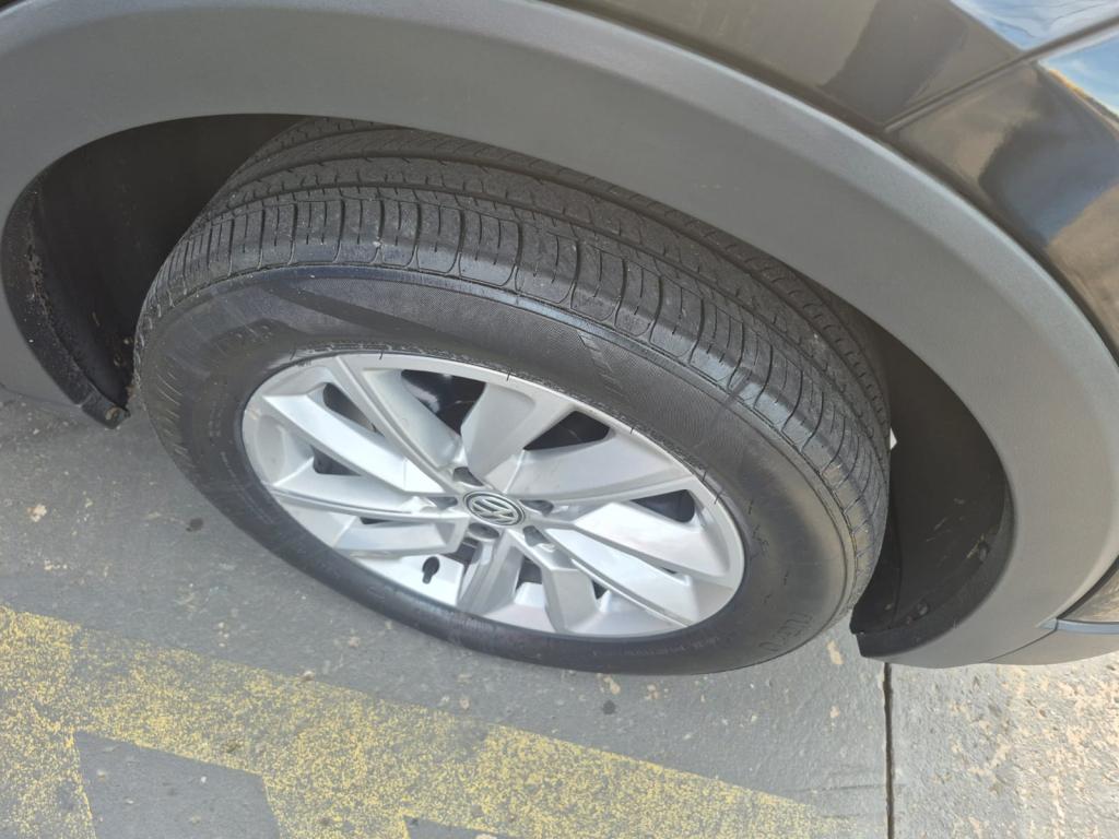 VOLKSWAGEN T-Cross - Foto