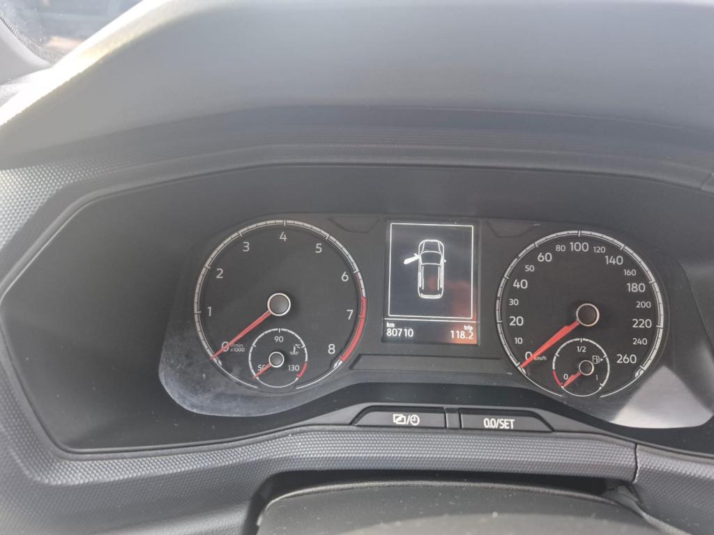 VOLKSWAGEN T-Cross - Foto