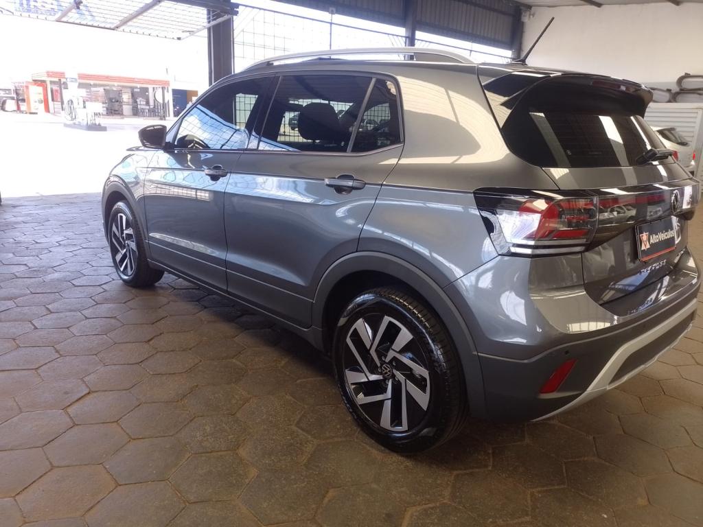 VOLKSWAGEN T-Cross - Foto