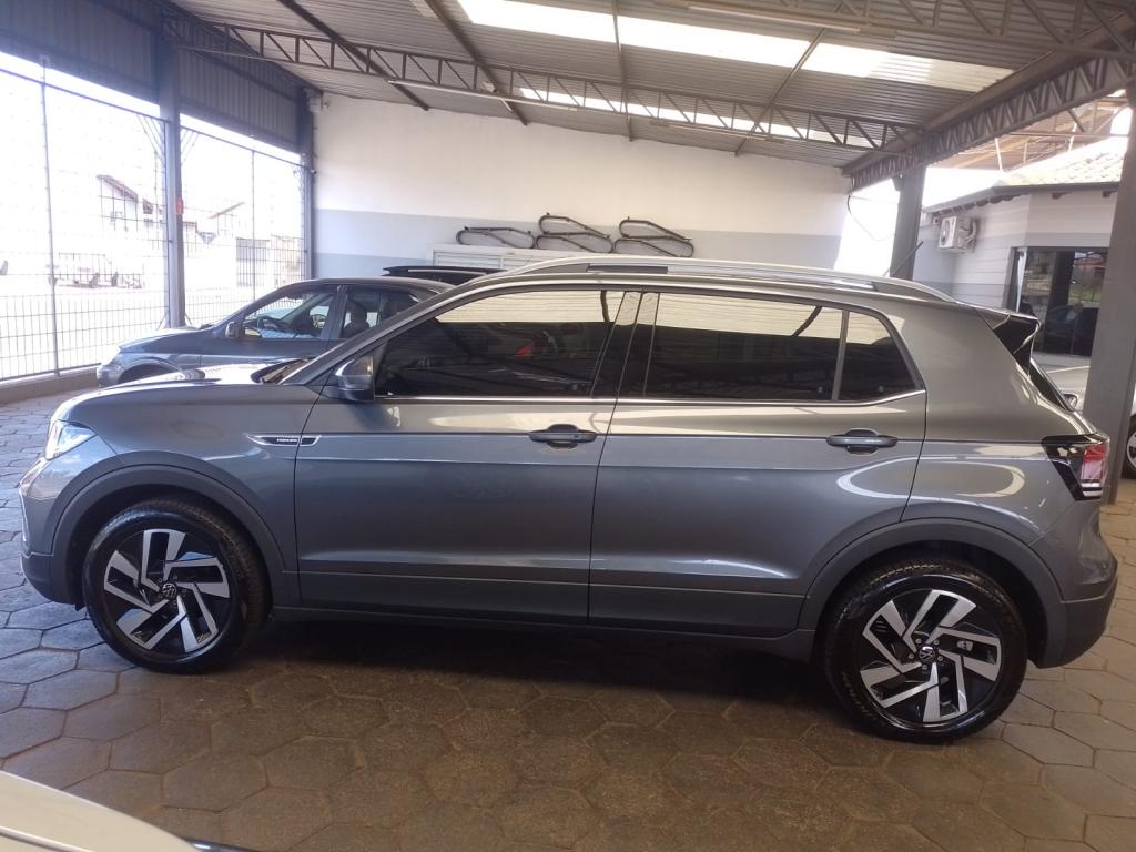 VOLKSWAGEN T-Cross - Foto
