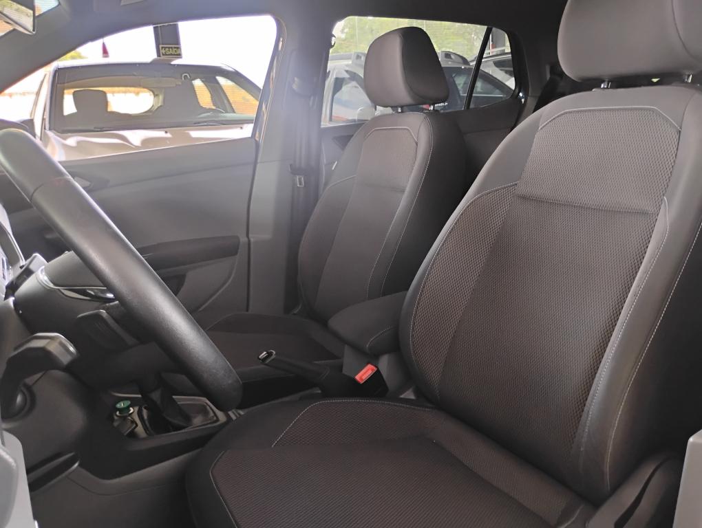 VOLKSWAGEN T-Cross - Foto