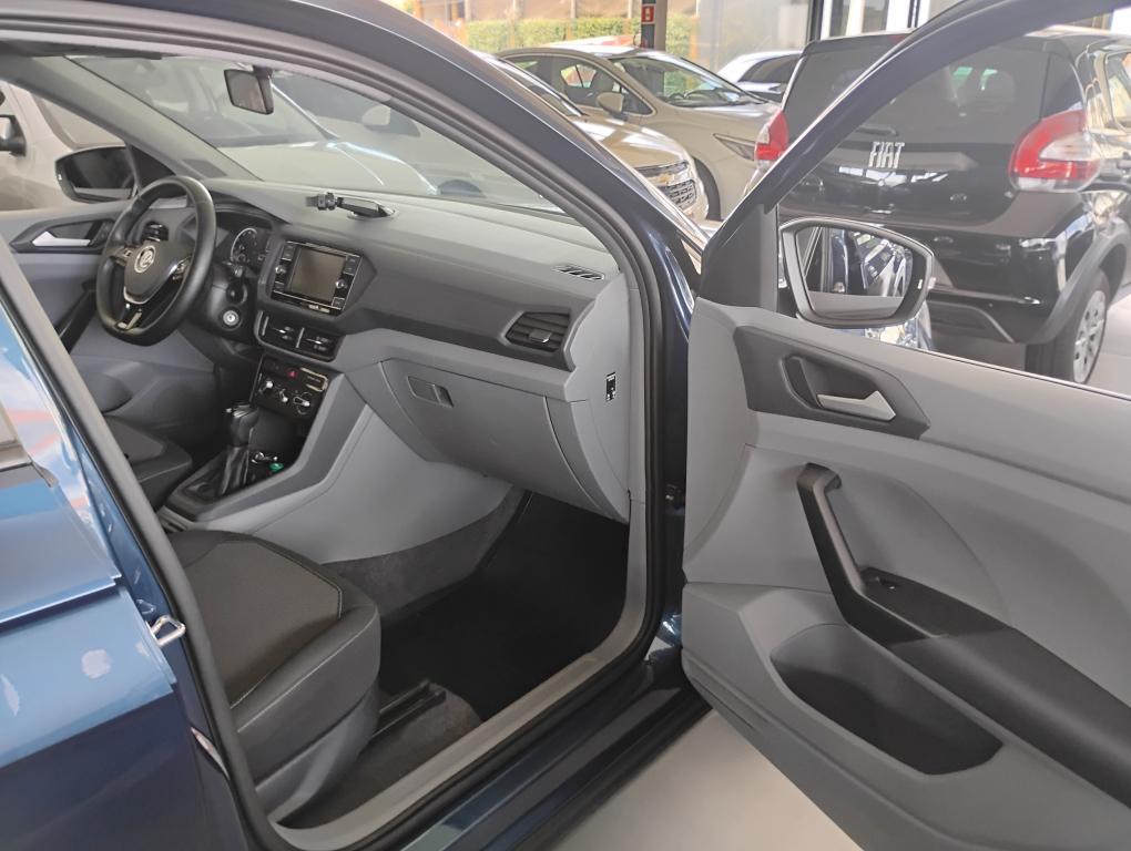 VOLKSWAGEN T-Cross - Foto