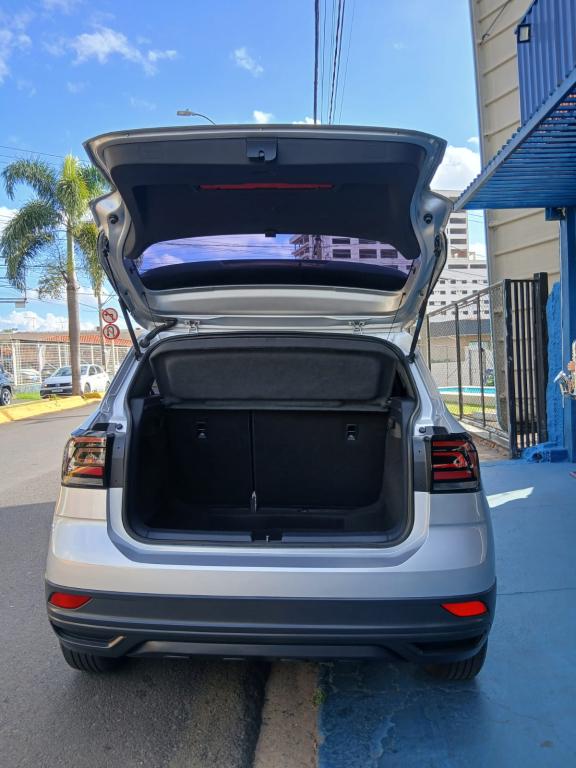 VOLKSWAGEN T-Cross - Foto