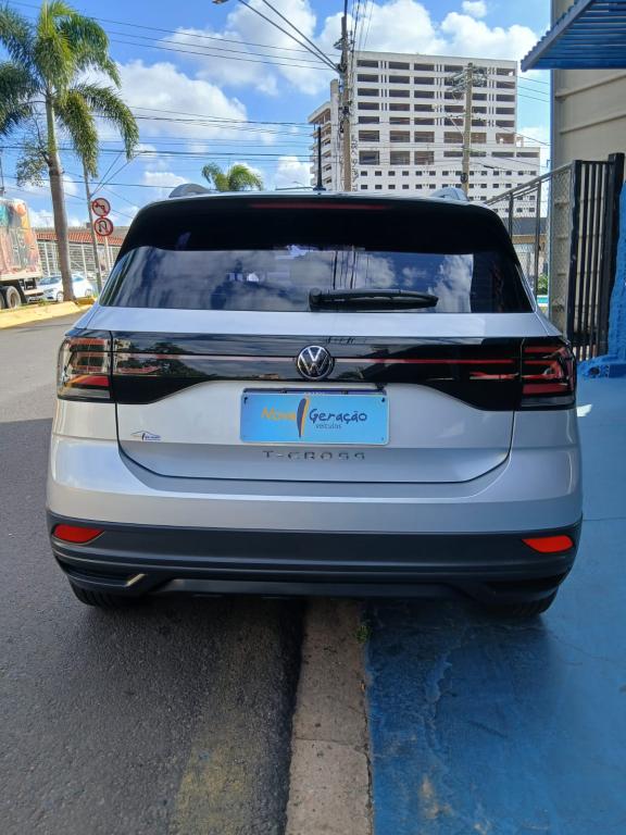 VOLKSWAGEN T-Cross - Foto