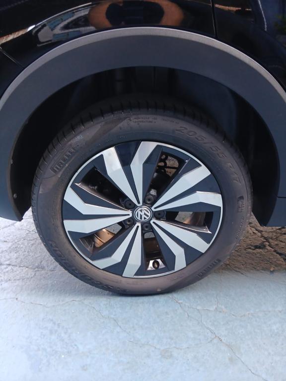 VOLKSWAGEN T-Cross - Foto