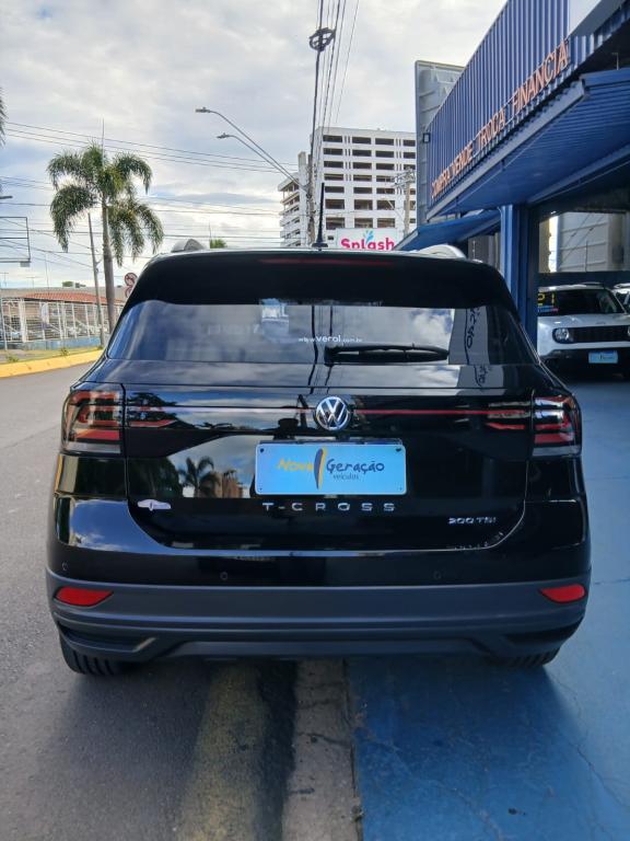 VOLKSWAGEN T-Cross - Foto