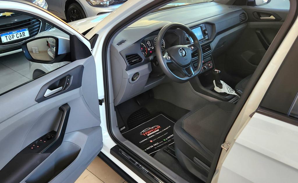 VOLKSWAGEN T-Cross - Foto