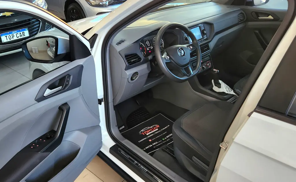 VOLKSWAGEN T-Cross - Foto